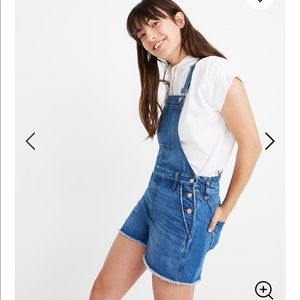 Madewell // Adirondack Short Overalls Frayed Hem